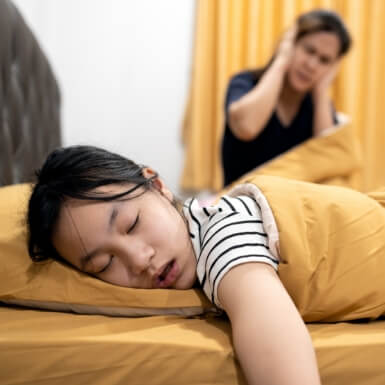 Child snoring due to sleep apnea